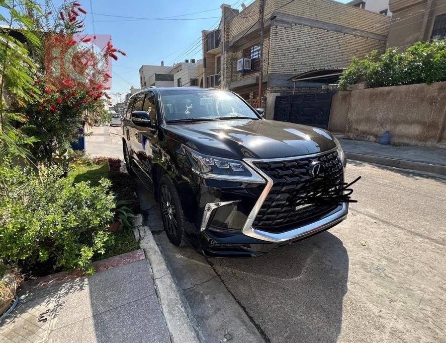Lexus LX
